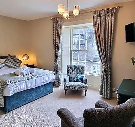 Hotel Ivy House 3*